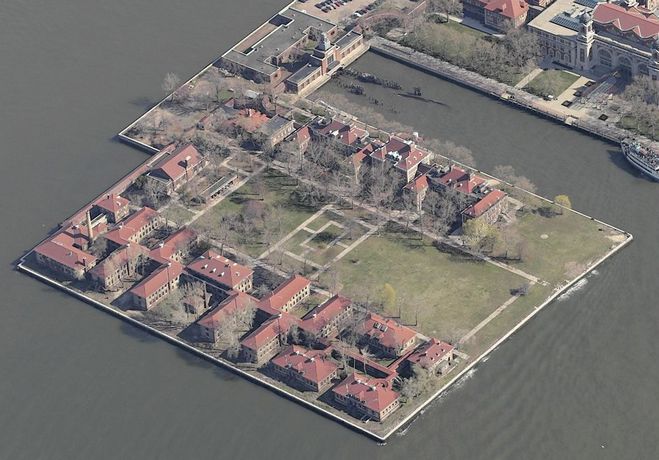 ellis island: ellis islands -12